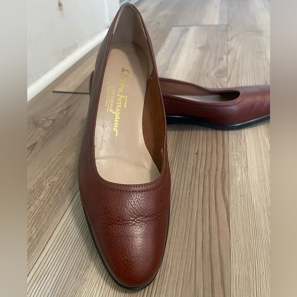 Salvatore Ferragamo Vintage  Brown Leather Flats - Picture 2 of 9